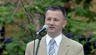 Sz�npomp�s vir�gok t�lt�tt�k meg a Kossuth teret a Gyulai Vir�gok Vas�rnapj�n