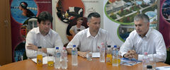 Gajda R�bert, dr. G�rg�nyi Ernő �s Boros L�szl� Attila. Fot�: Gyulai H�rlap - Ruszny�k Csaba