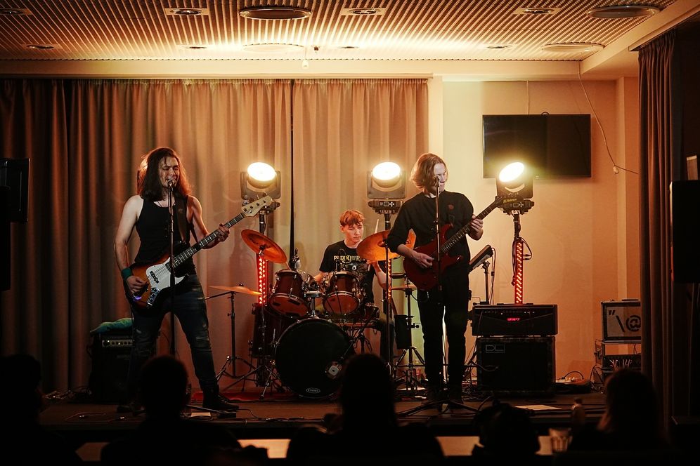 Day by Day-koncert az Erkel Ferenc Művelődési Központban 