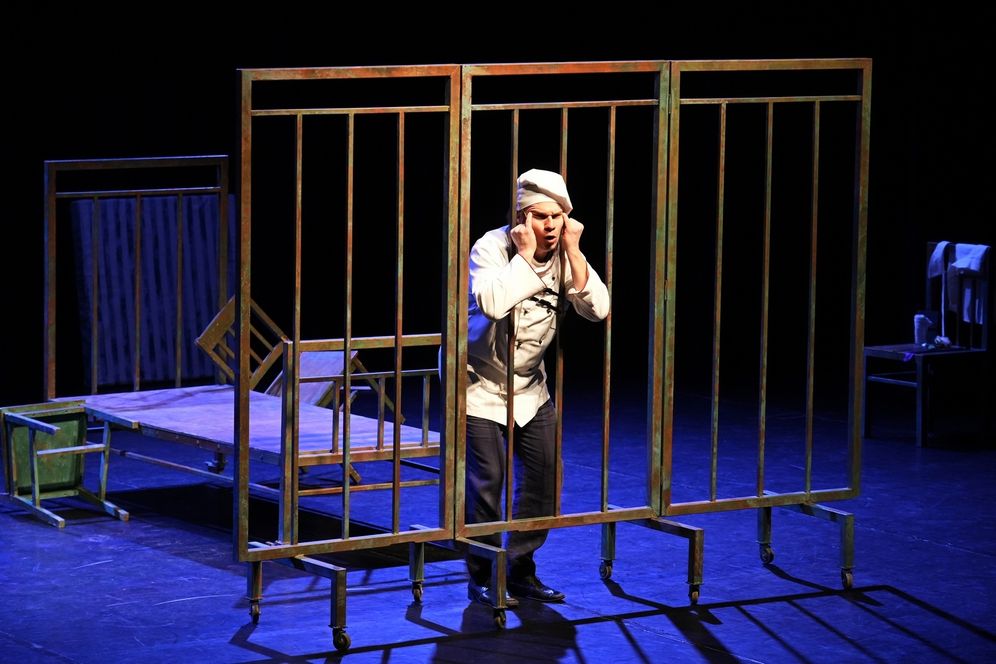 A Gengszterpop, avagy a Bonnie, a Clyde és a Gangxsta című előadás az Erkel Ferenc Művelődési Központban 