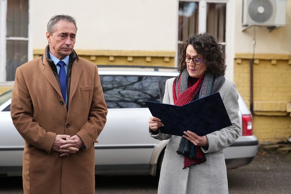 Kossuth Zsuzsanna-emlékmű: koszorúzás