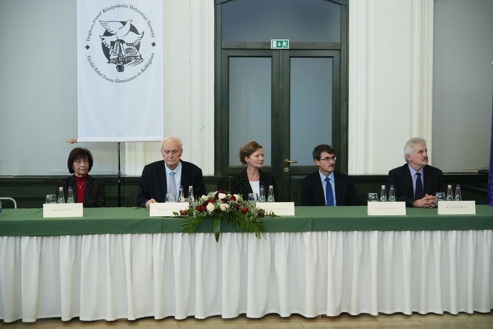 Implom József Középiskolai Helyesírási Verseny megnyitója