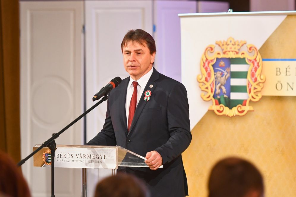 Hét elnöki elismerést osztottak ki a Békés Vármegyei Önkormányzat március 13-án megtartott ünnepi közgyűlésen
