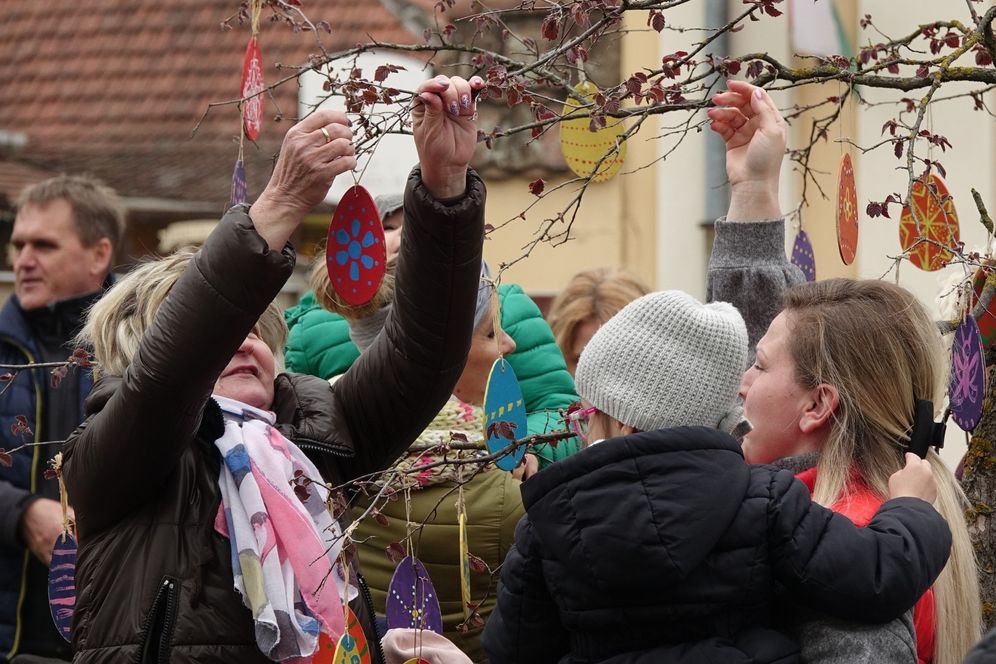 Tojásfát állítottak a németvásoi óvodások 
