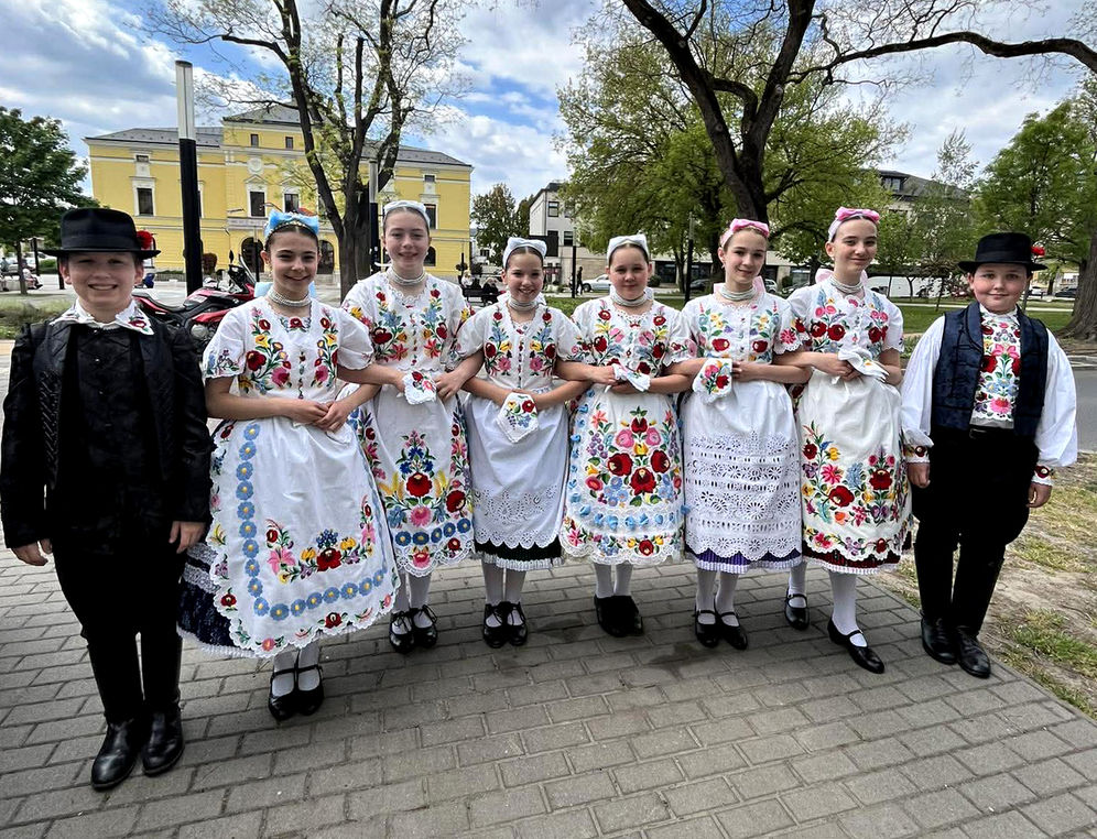 Több elismerést is bezsebeltek a fiatal gyulai néptáncosok 