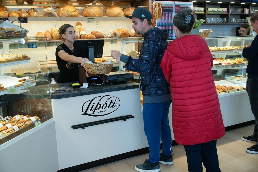 Megnyílt a Lipóti Pékség új gyulai üzlete