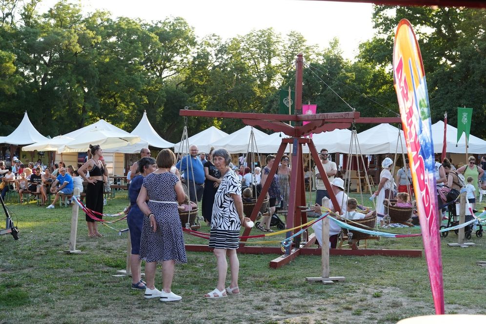 Egyetértésben Békés vármegyében – nemzetiségi táncegyüttesek gálaműsora