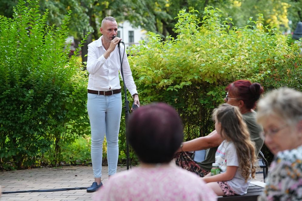 Vozár M. Krisztián adott filmzenei zongoraestet a Szent Miklós parkban