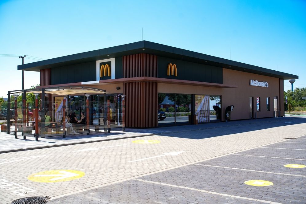 A gyulai McDonald's étterem megnyitása