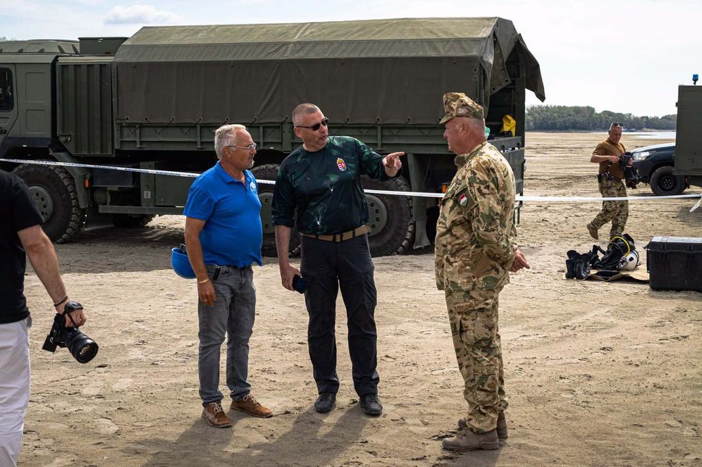 A Kövizig munkatársa is részt vesz a Pakson folyó munka dokumentálásában