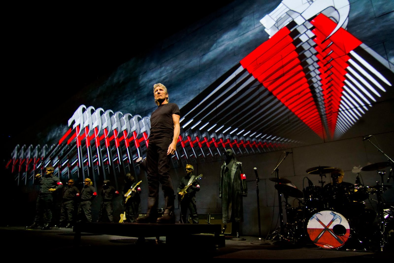 ____Eredeti-roger-waters_the_wall_alfahir.hu.jpg