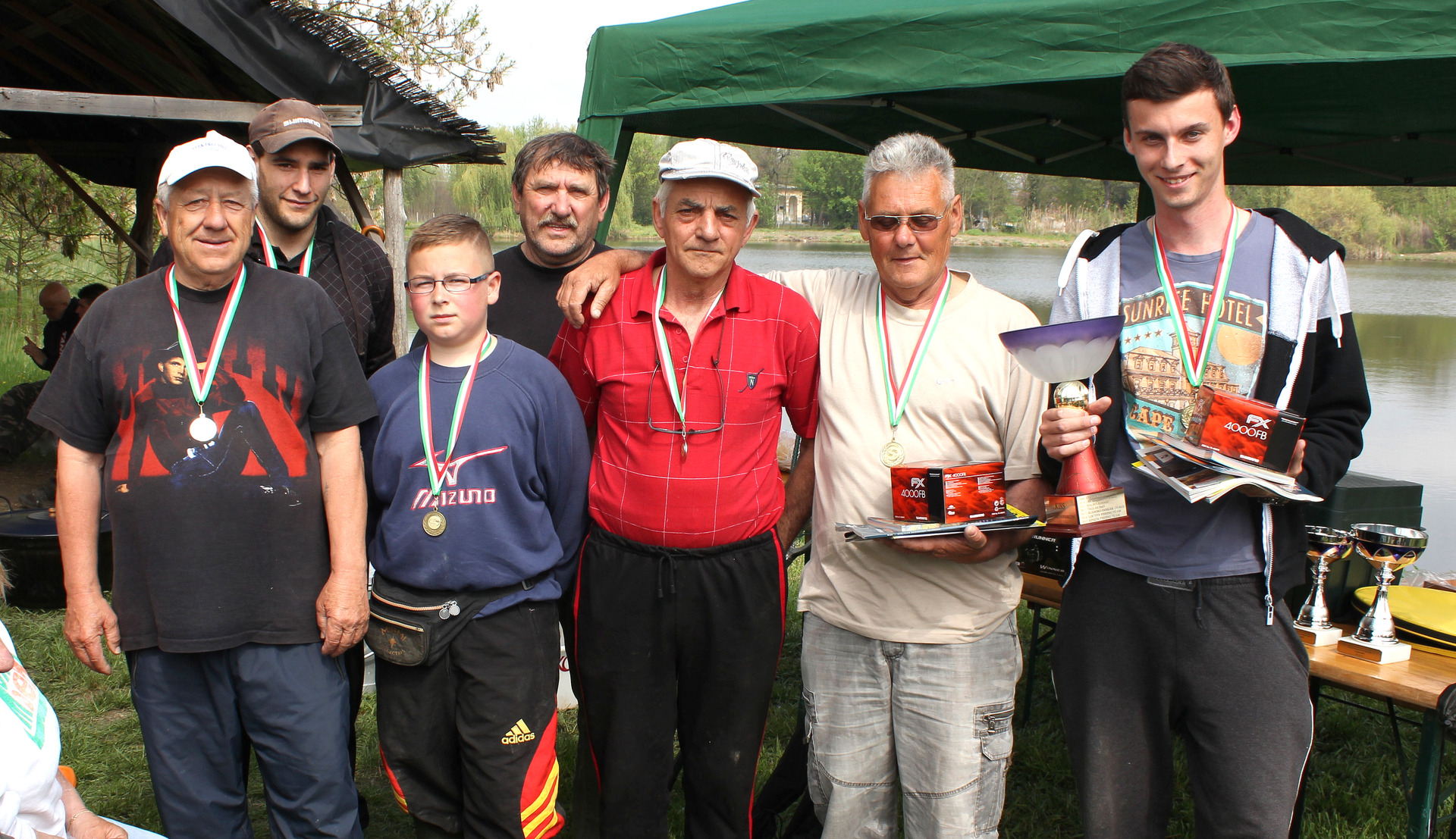 ____Eredeti-IMG_3558csapatverseny_dobogosai.JPG